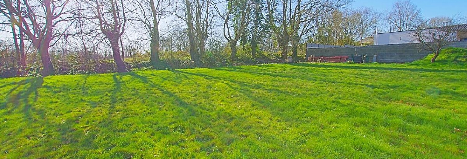 Terrain  697 m² à vendre à Sainte-Foy (85150)