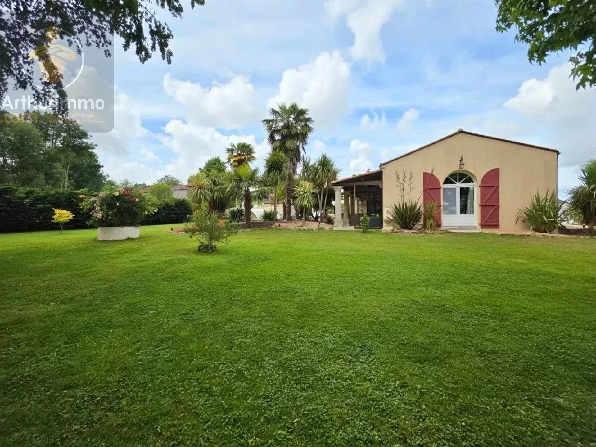 Acheter maison de 11 pièces 195 m² 442 000 € à Legé (44650) : une annonce Arthurimmo.com — 2