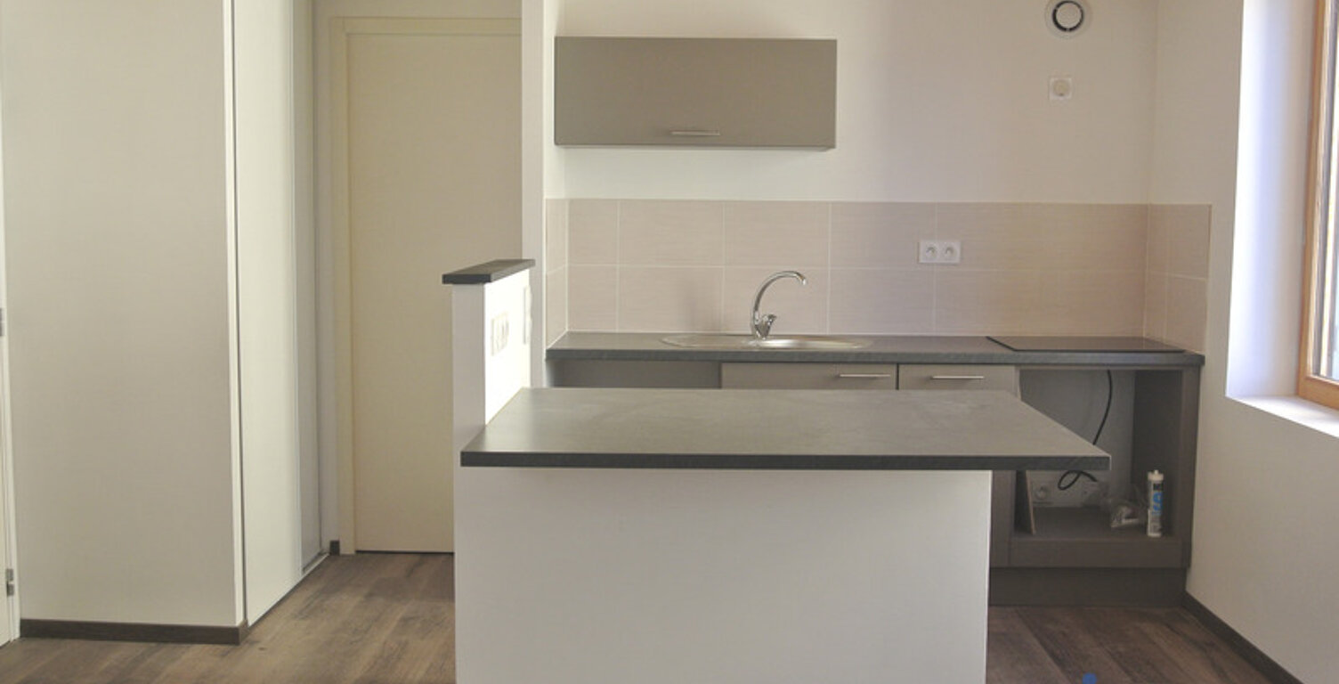 T1 — photo 1
