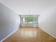 Lyon 7, Debourg, T3, Traversant Est/Ouest, 72m², Garage & cave — photo 2