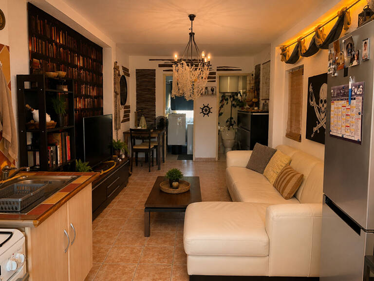 A VENDRE - T2 DUPLEX AVEC PARKING - ENSUES-LA-REDONNE — photo 1