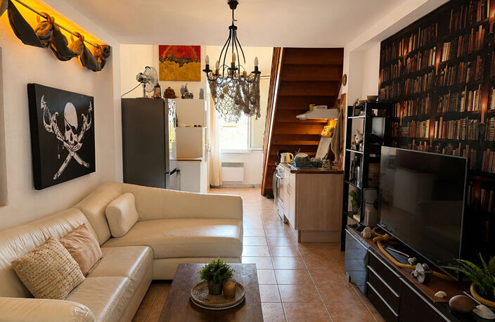 A VENDRE - T2 DUPLEX AVEC PARKING - ENSUES-LA-REDONNE — photo 3
