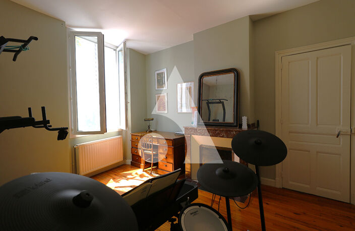 A Tarbes, appartement T3 rénové et mis au goût du jour 78.2 m² — photo 2