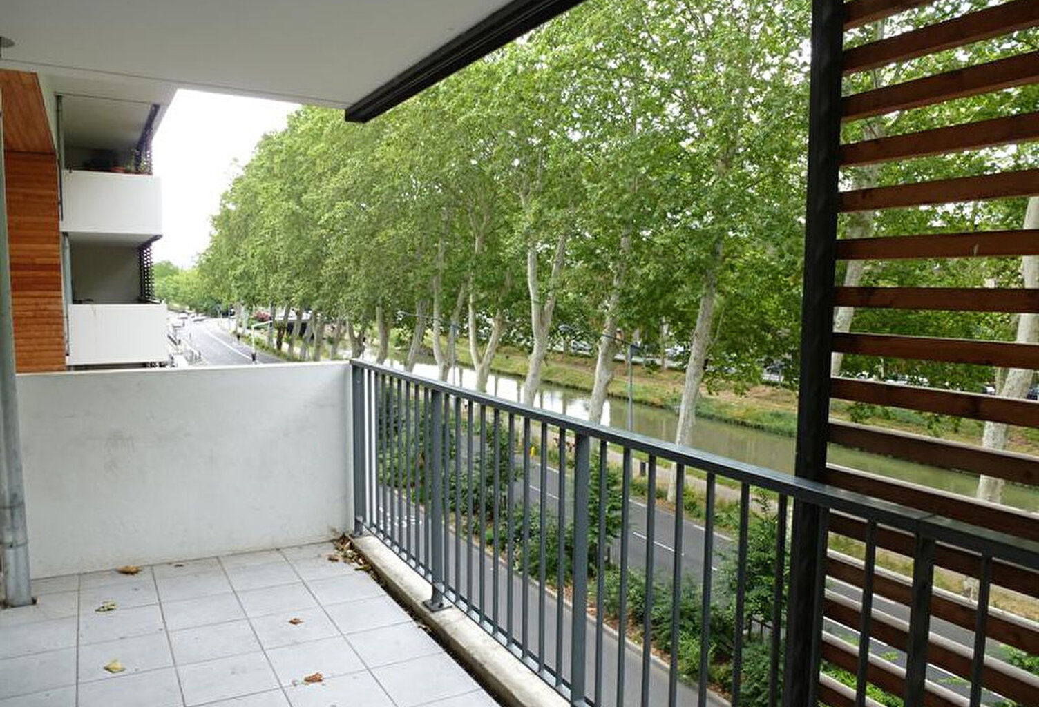 Toulouse 31200 METRO CANAL DU MIDI secteur des Ponts Jumeaux appartement T4  de 75.20m²- Terrasse 12.10m² - 2 Parkings — photo 1