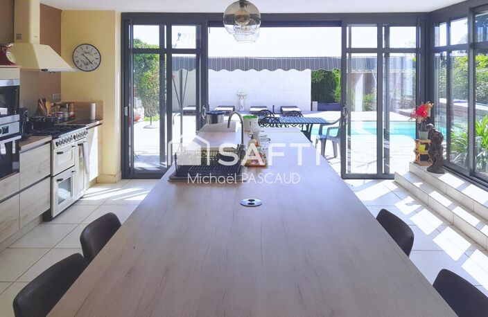 Propriété de caractère avec piscine chauffée — photo 3