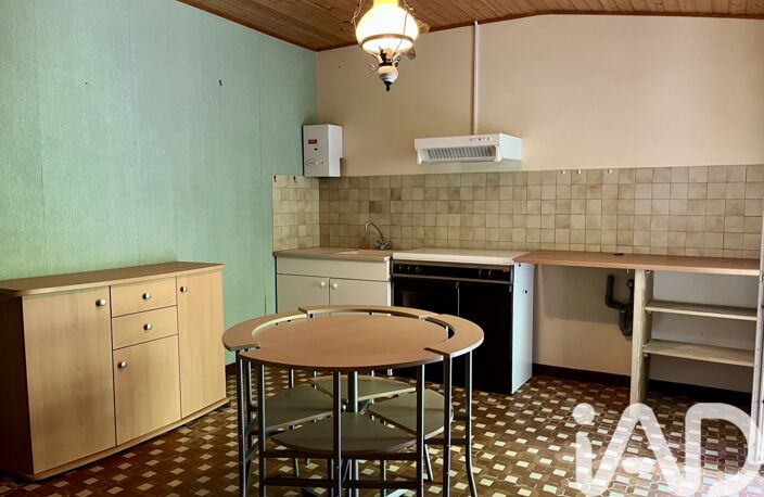 Vente Maison/villa 8 pièces — photo 2