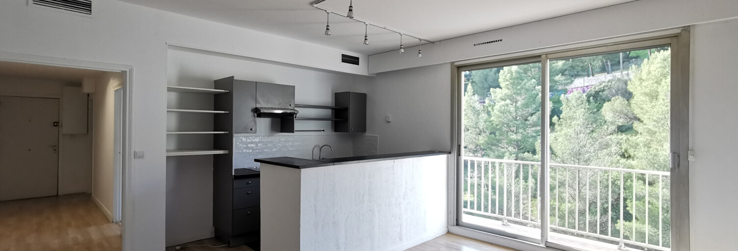 Appartement 2 Pièces 44 m² à louer à Marseille 8 (13008)