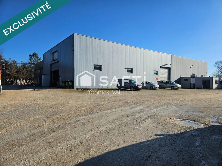 Local industriel à vendre (24400) — photo 1