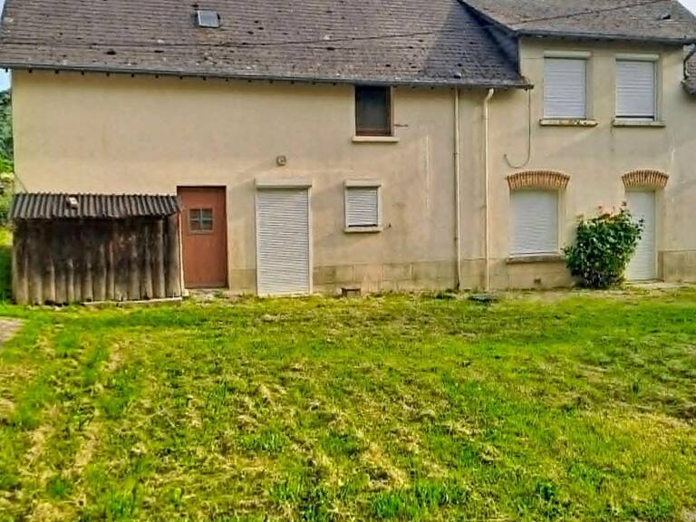 Maison à rénover avec beau potentiel — photo 1