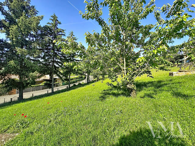 TERRAIN À BÂTIR   BELMONT-D'AZERGUES (69380)   626 m2 180 00 — photo du bien