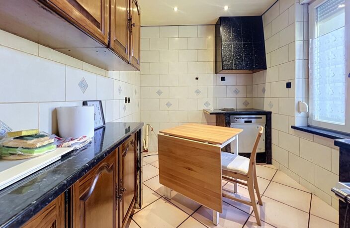 Maison familiale 4 chambres avec jardin et garage à Thionville. — photo 2