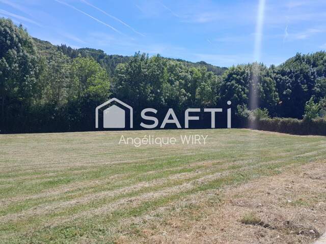 Terrain Constructible Viabilisé de 1421 m² — photo du bien