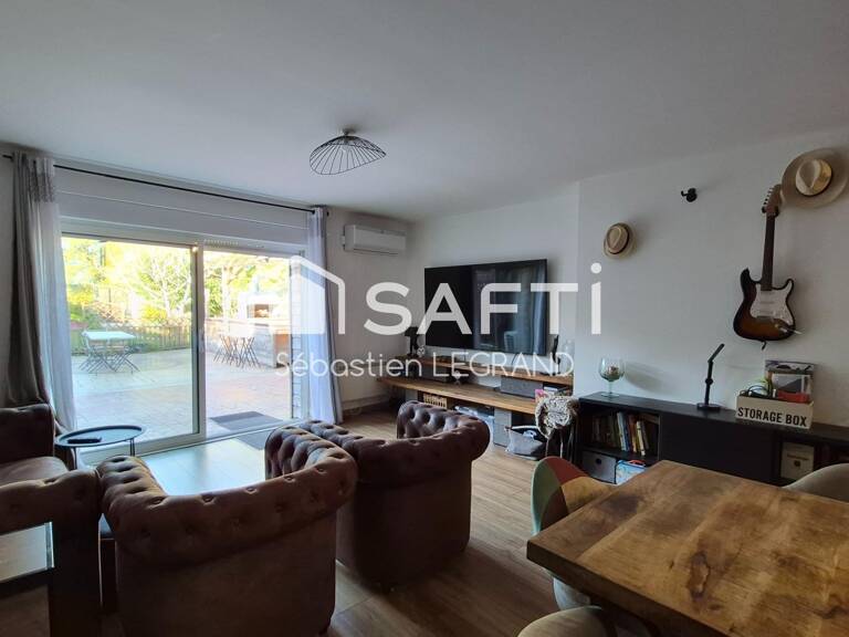 Appartement 3 chambres avec jardin, cave et parkings — photo 1