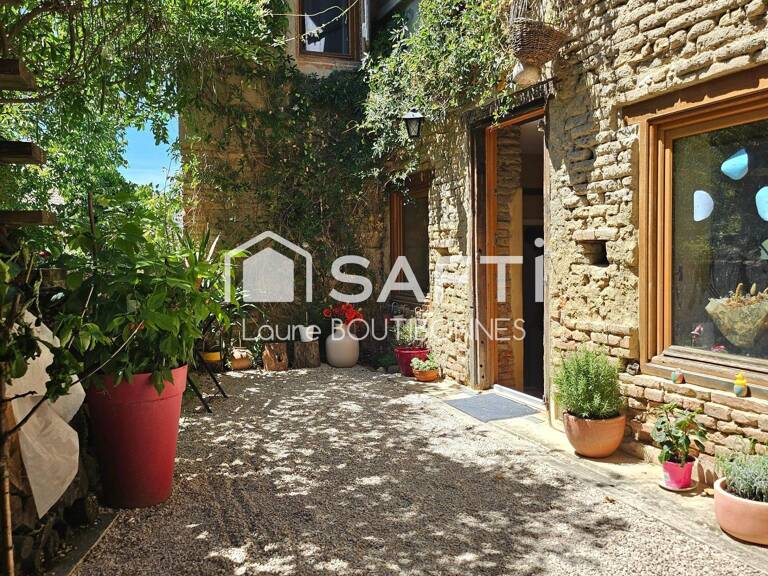 Maison de village avec extérieur — photo 1