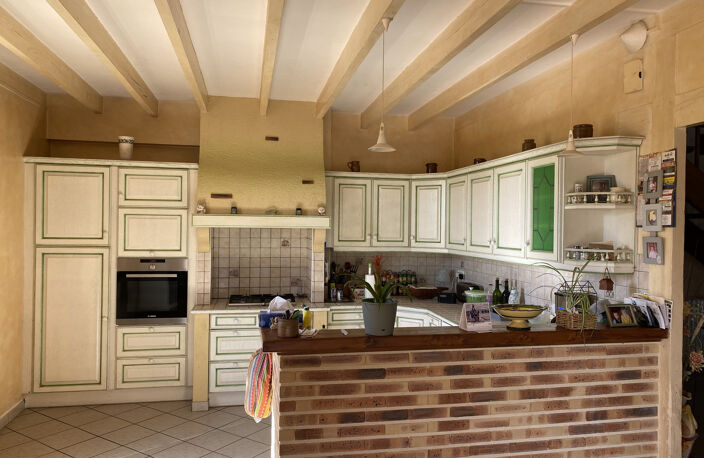 Propriété sur 2.2 hectares avec dépendances et étang. — photo 5