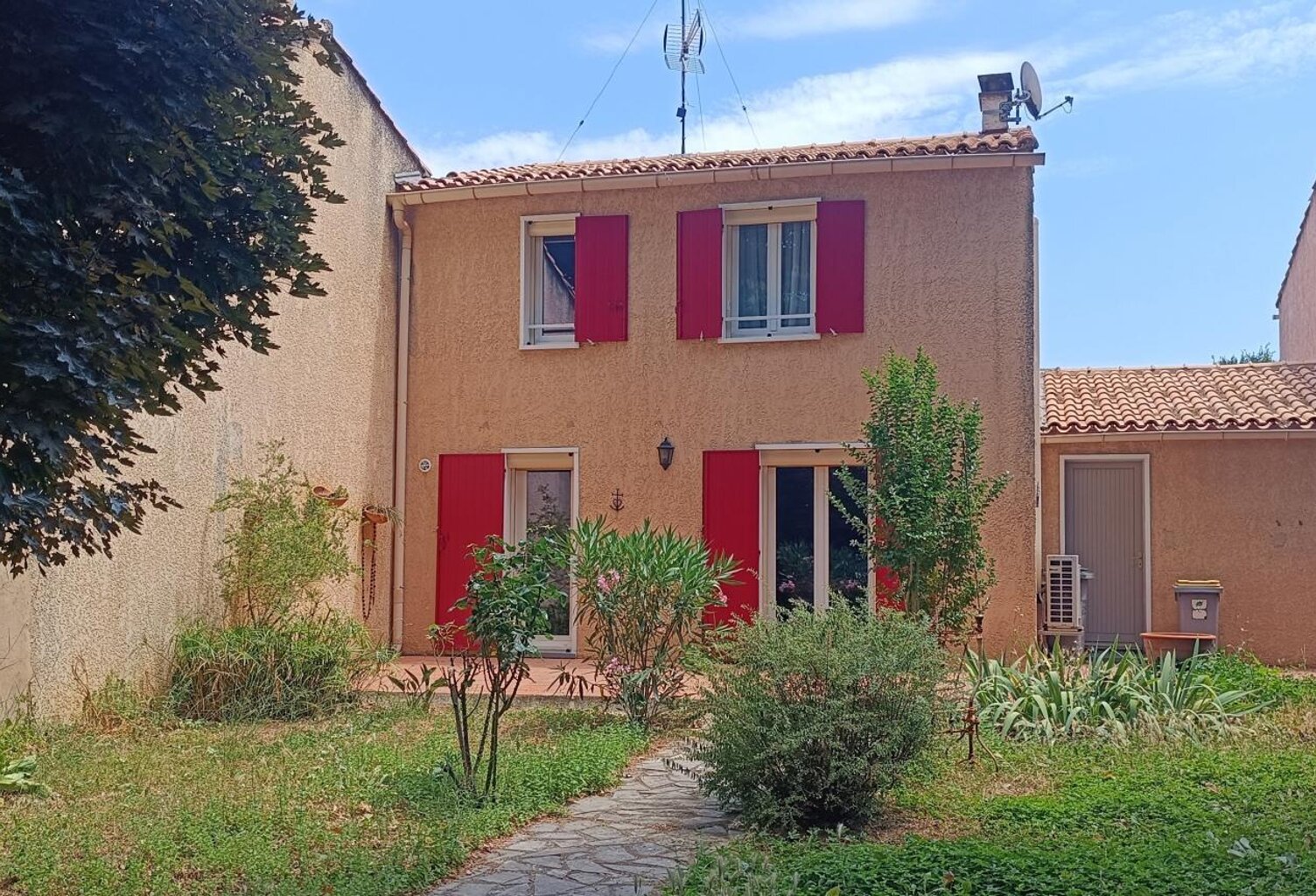 Jolie maison 90 m² avec jardin proche centre ville — photo 1