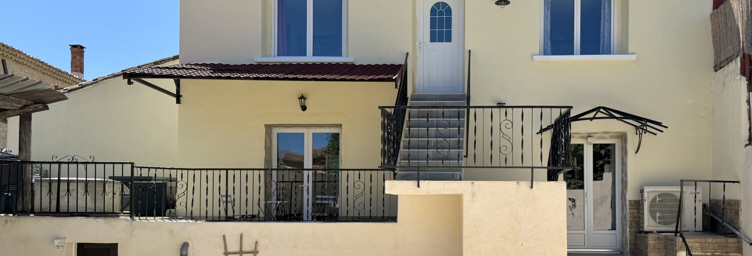 Maison 10 Pièces 140 m² à vendre à Saint-Jean-de-Ceyrargues (30360)