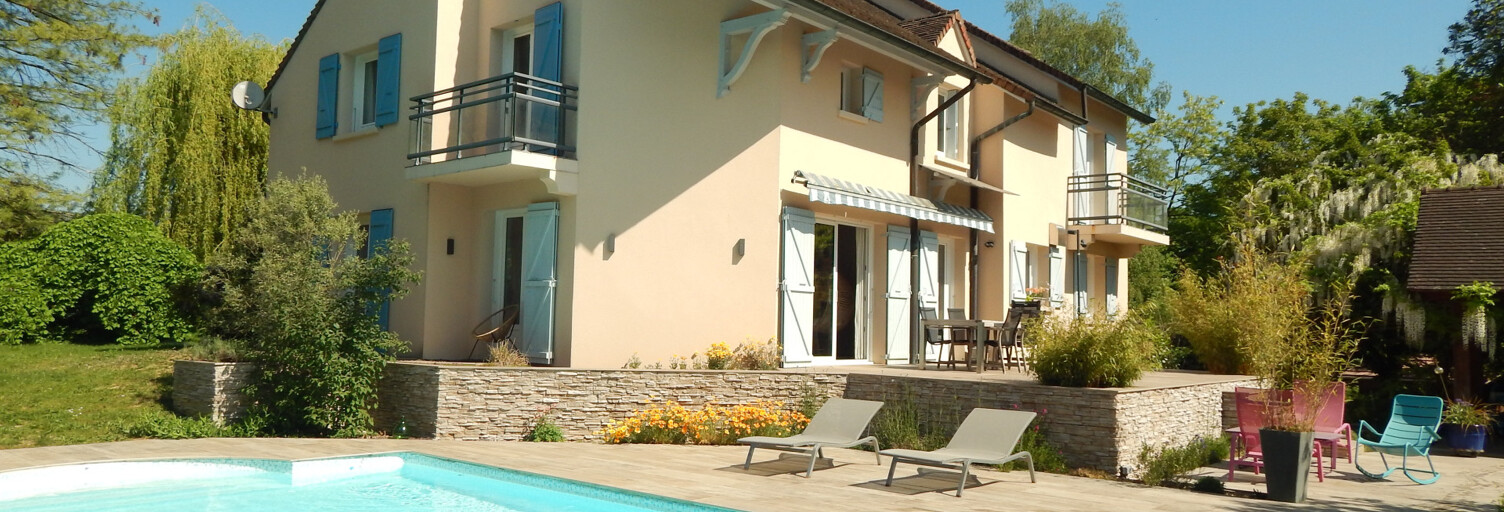 Maison 9 Pièces 225 m² à vendre à Bletterans (39140)