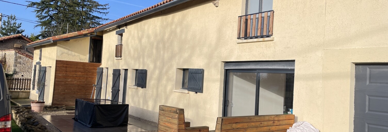 Maison 6 Pièces 158 m² à vendre à Chef-Boutonne (79110)