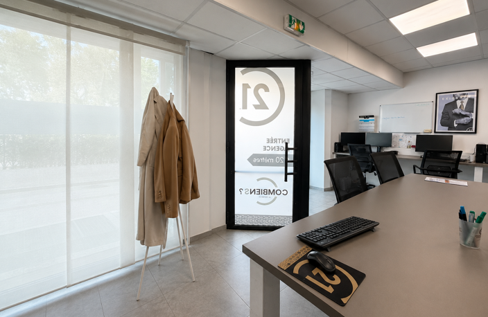 A LOUER ! LOCAL COMMERCIAL SUR AXE PASSANT — photo 4