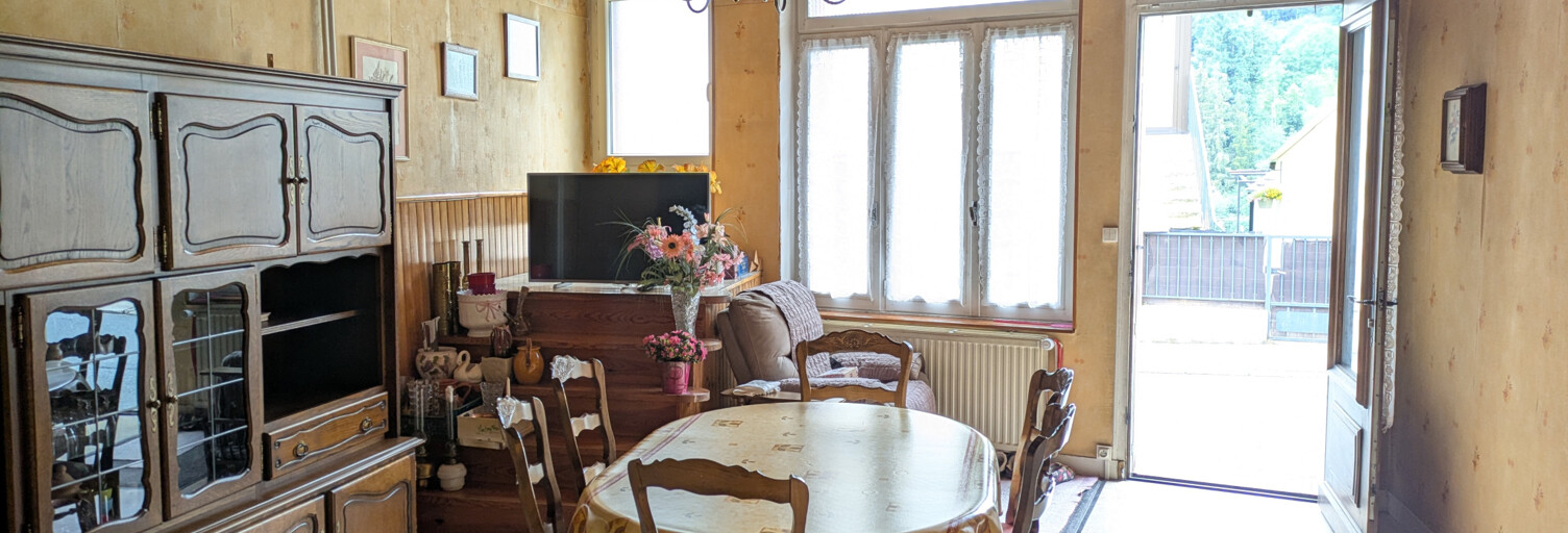 Maison 5 Pièces 118 m² à vendre à Saint-Sauveur-en-Rue (42220)