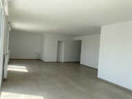 T4 de 110,62 m2 avec terrasse de 30 m2 au cœur d'un parc paysager — photo 4