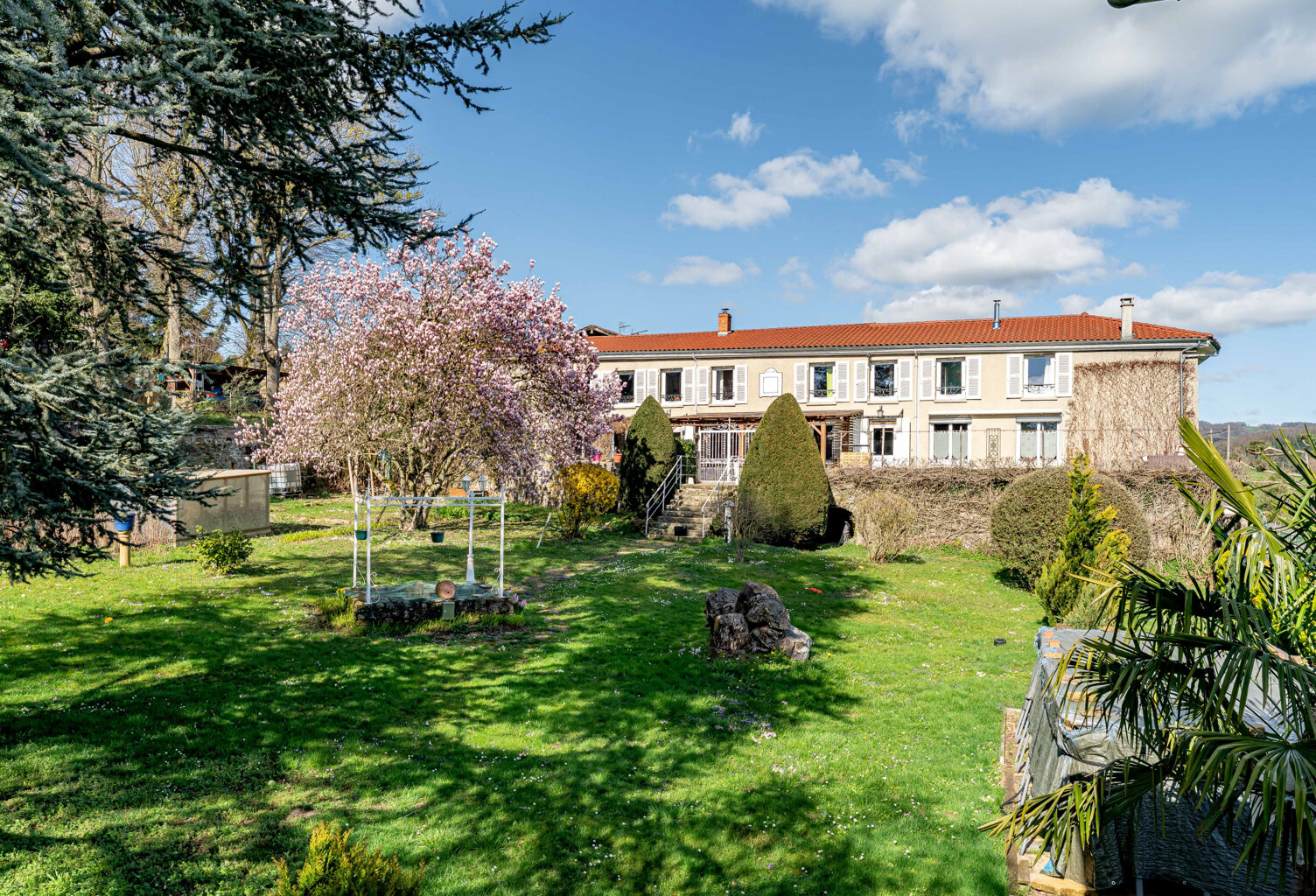 Maison de Maître St Symphorien sur Coise — photo 1