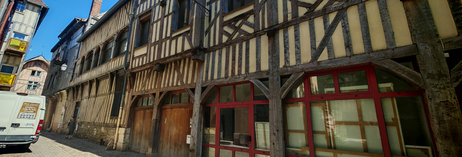 Immeuble  721 m² à vendre à Troyes (10000)