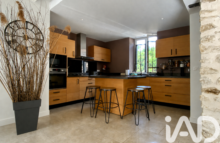 Vente Maison/villa 8 pièces — photo 2