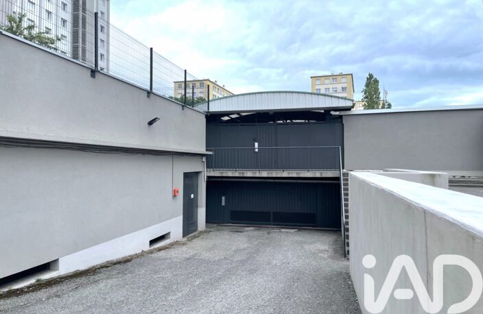 Vente Garage 15 m&sup2; — photo 2