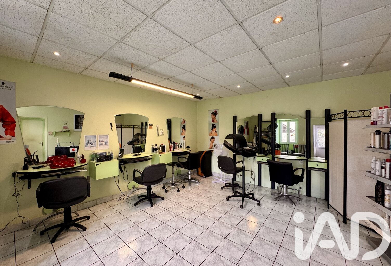 Vente Esthétique, Coiffure 52 m&sup2; — photo 1