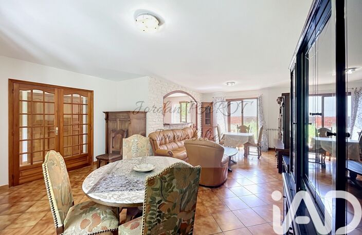 Vente Maison/villa 4 pièces — photo 2