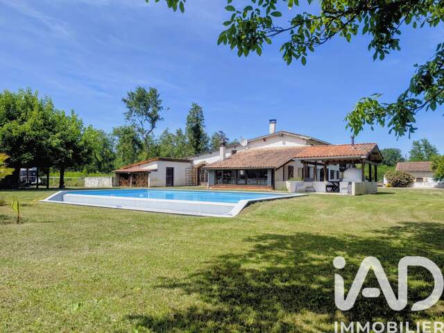 Vente Maison/villa 8 pièces — photo du bien