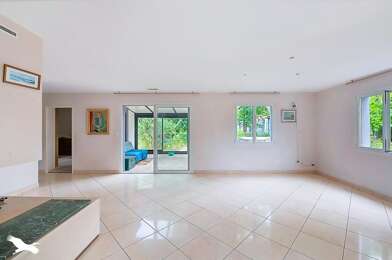 Maison 8 pièces 706725 €