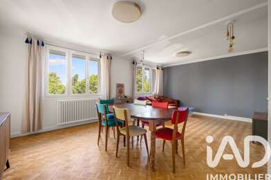 Appartement 3 pièces 240000 €