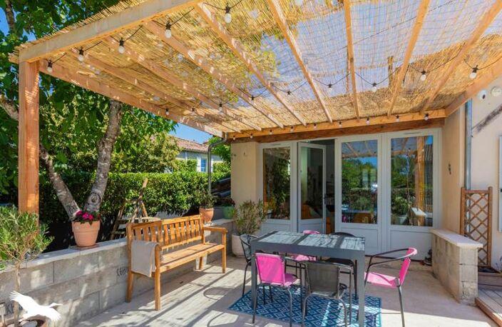 Maison en pierre de 4 pièces principales — photo 2