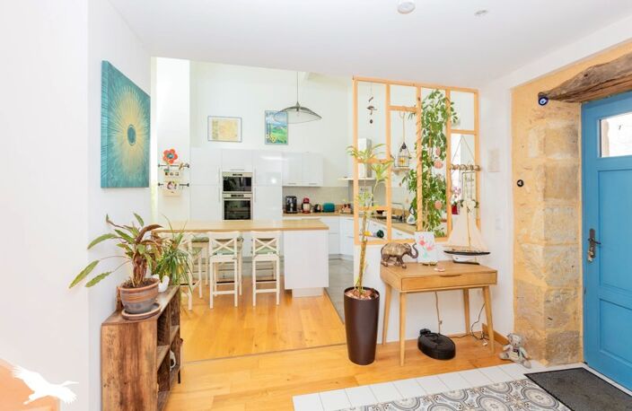 Maison en pierre de 4 pièces principales — photo 3