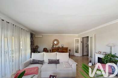 Appartement 4 pièces 240000 €