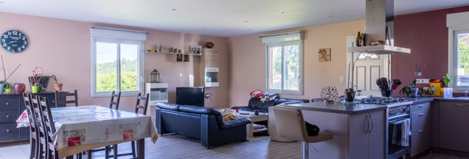Maison 6 Pièces 146 m² à vendre à Condat-sur-Ganaveix (19140)