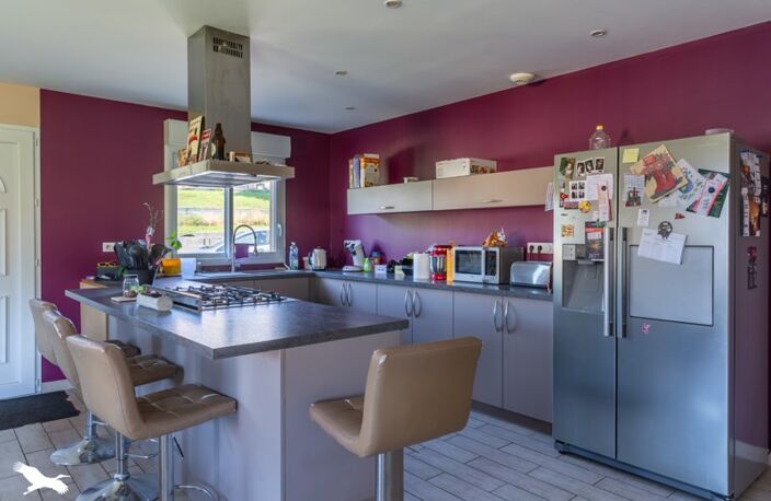 Vente maison 6 pièces 146 m² Condat-sur-Ganaveix (19140) — photo 2