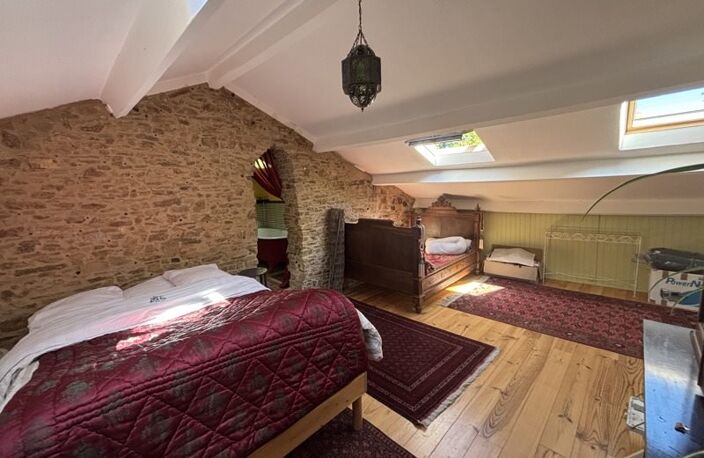 Maison en pierre de 5 pièces principales — photo 2