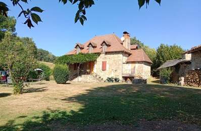 Maison en pierre de 6 pièces principales — photo du bien