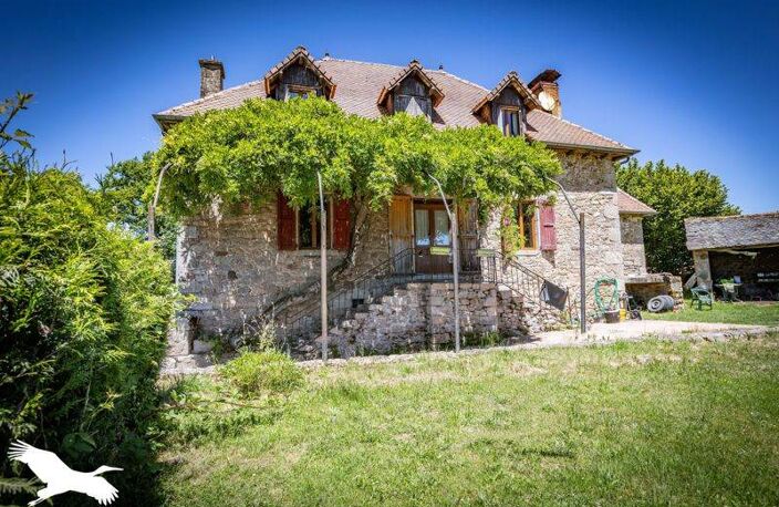 Maison en pierre de 6 pièces principales — photo 2