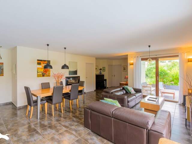 Contemporaine de 4 pièces principales — photo du bien
