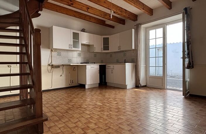 Maison de ville de 2 pièces principales — photo 2