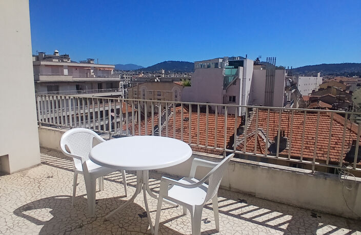 FLEURS BAS GROSSO DERNIER ETAGE — photo 3