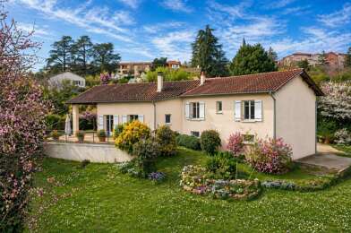 Maison 10 pièces 3100 €