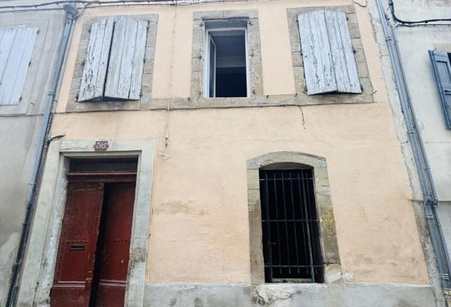 IMMEUBLE A FORT POTENTIEL – SPÉCIAL INVESTISSEUR –A RENOVER ENTIEREMENT — photo 1