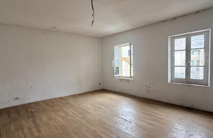 IMMEUBLE A FORT POTENTIEL – SPÉCIAL INVESTISSEUR –A RENOVER ENTIEREMENT — photo 3
