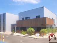 COUBERT - BATIMENT COMMERCIAL + APPARTEMENT — photo 2